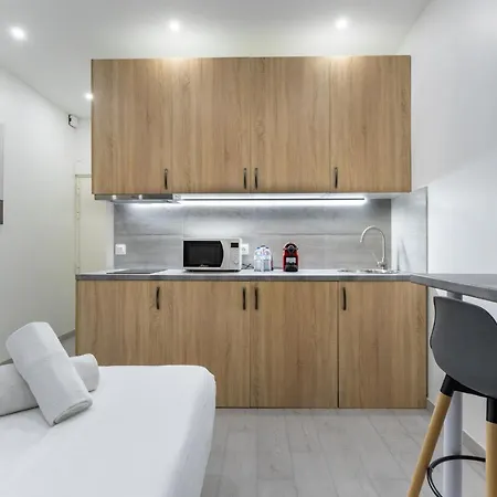 Hsh Lemercier-batignolles Cosy Studio 2p *